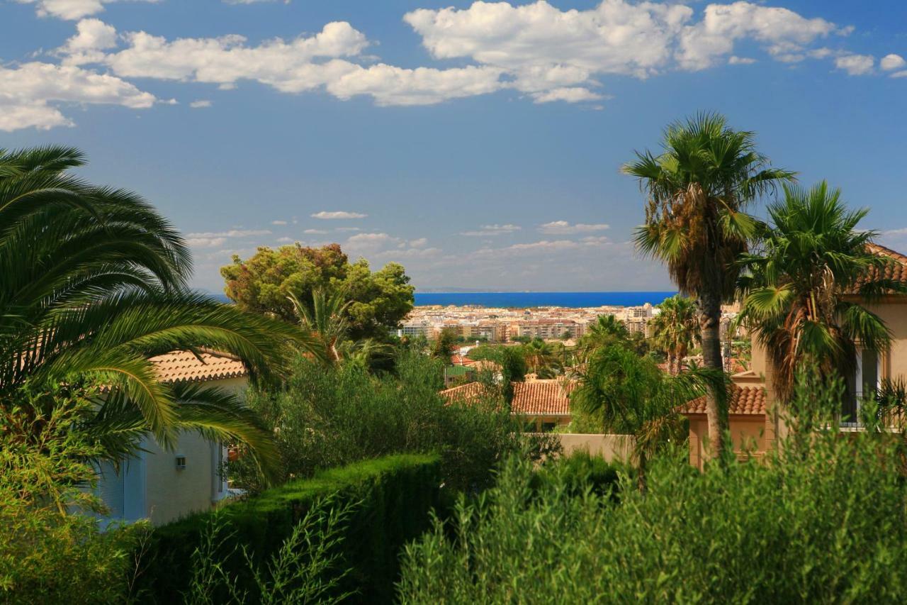 Villa Cuatro Soles By Family Homes Дения Екстериор снимка